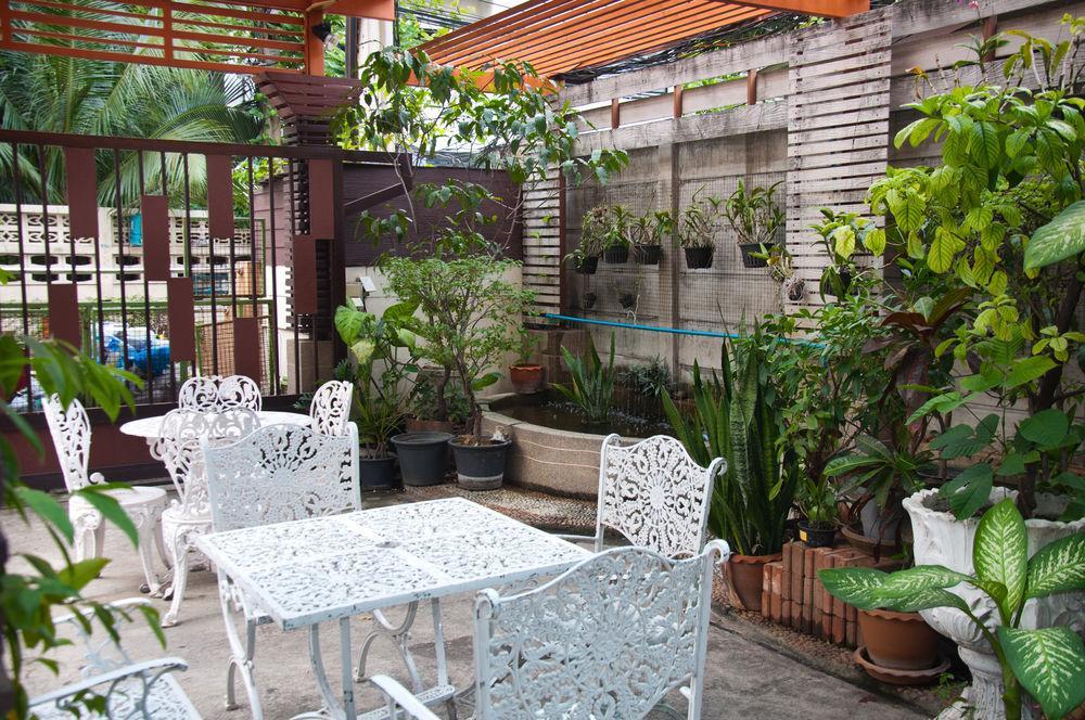 Golden House @ On-Nut Station Motel Banguecoque Exterior foto
