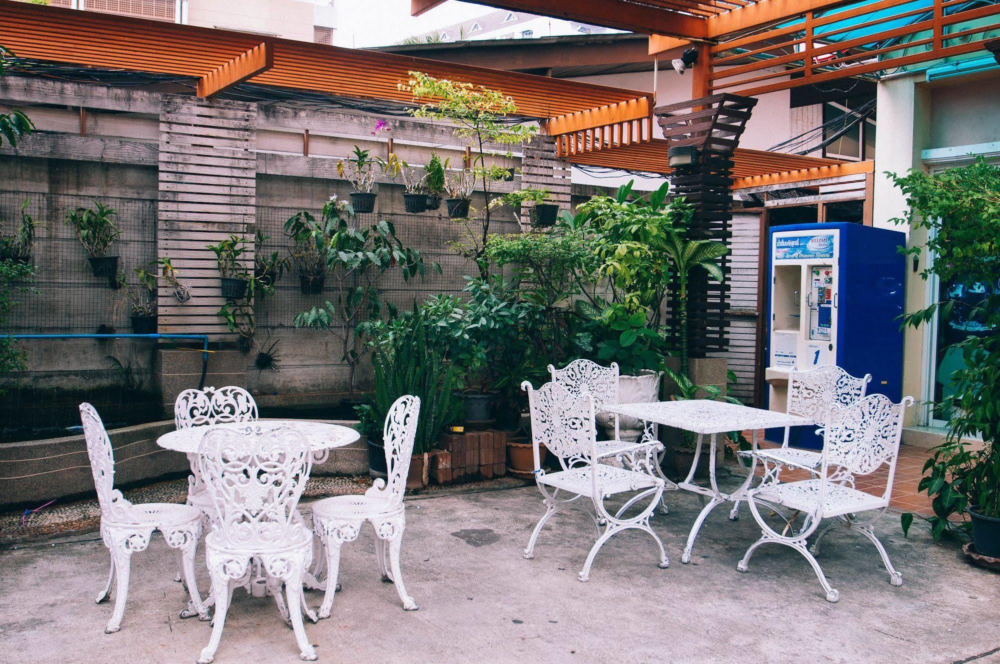 Golden House @ On-Nut Station Motel Banguecoque Exterior foto