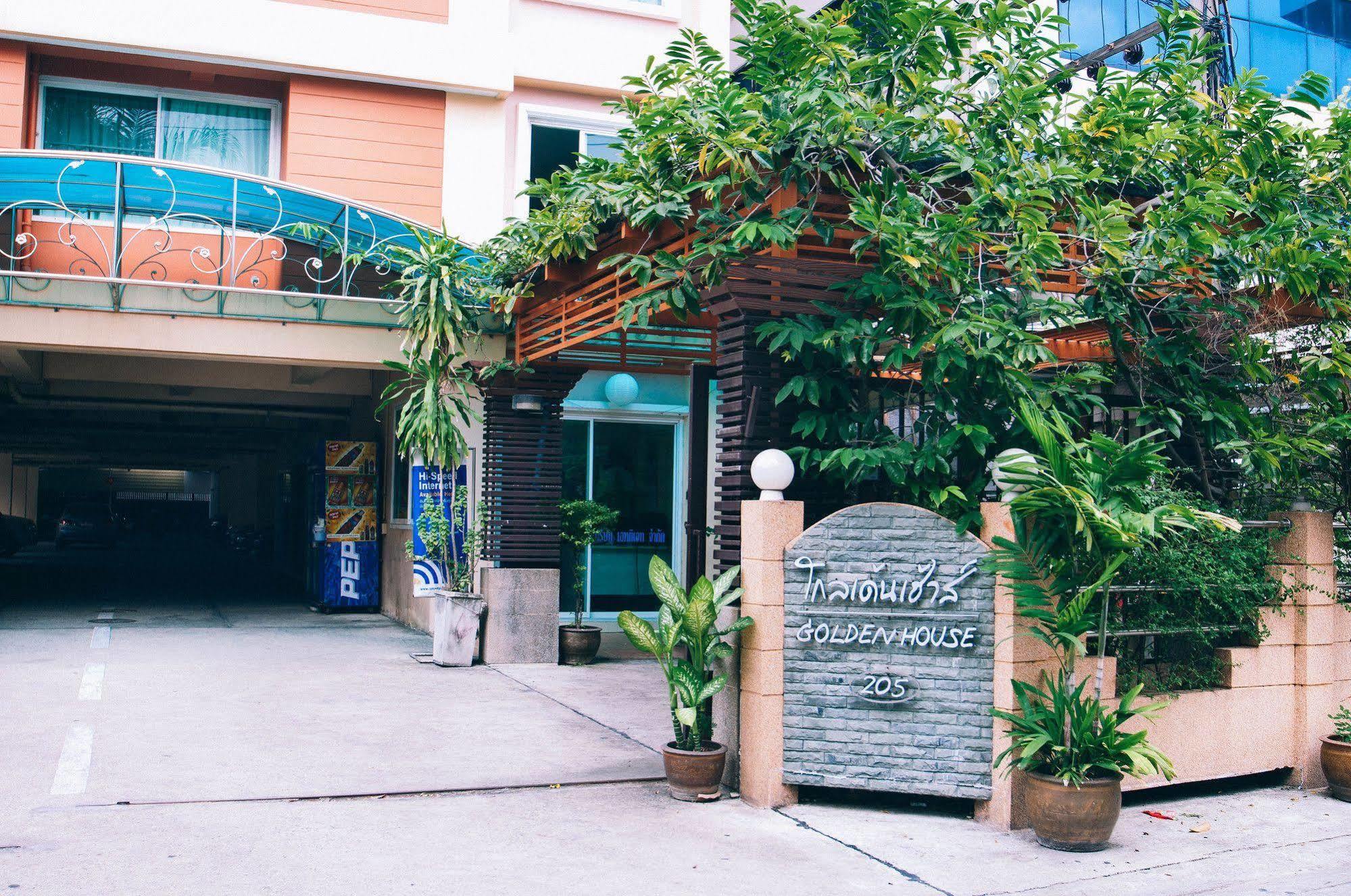 Golden House @ On-Nut Station Motel Banguecoque Exterior foto